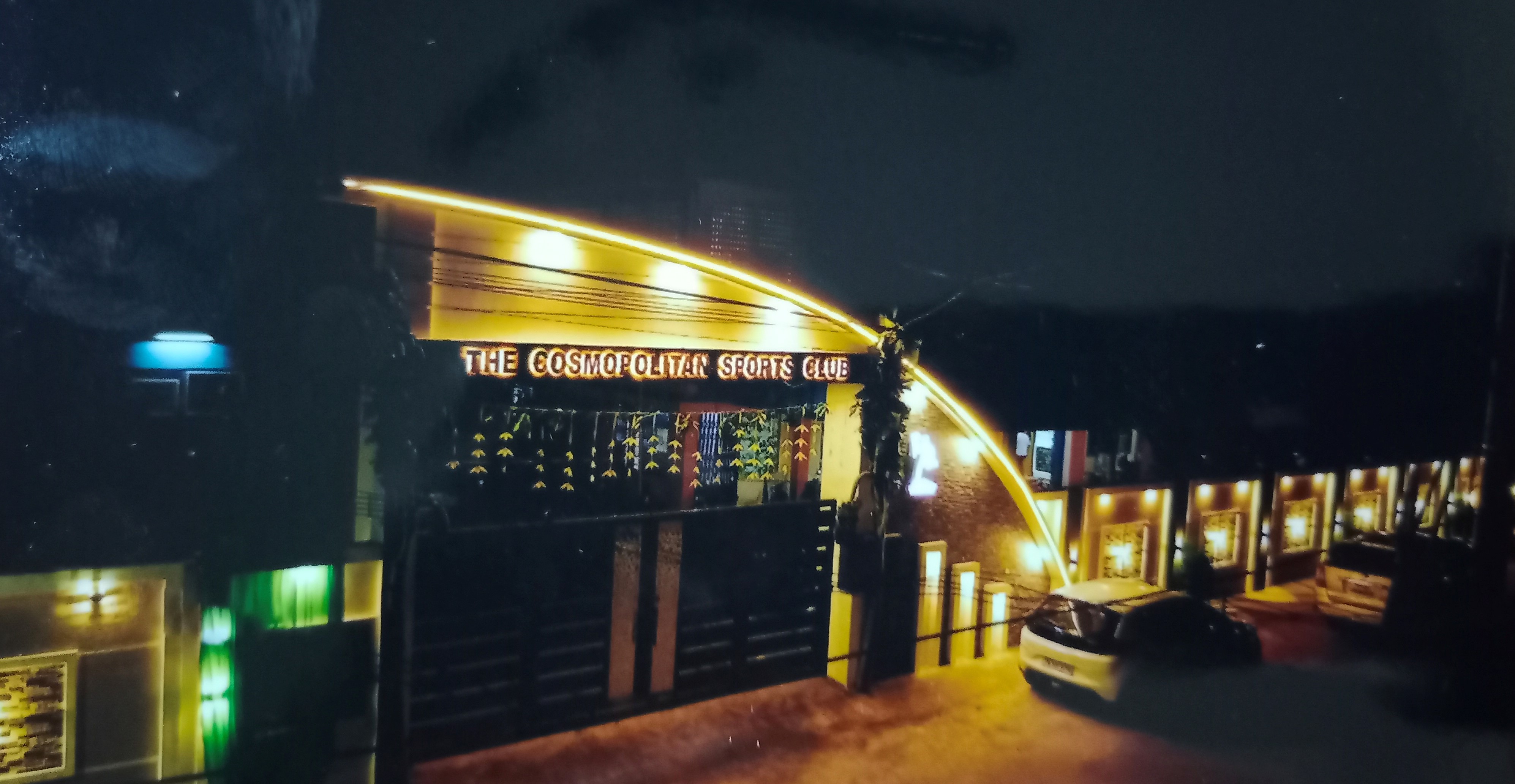 THE COSMOPOLITAN SPORTS CLUB